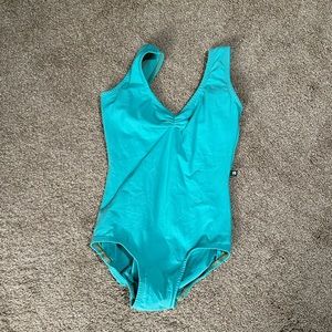 Lucky Leo size Adult Medium